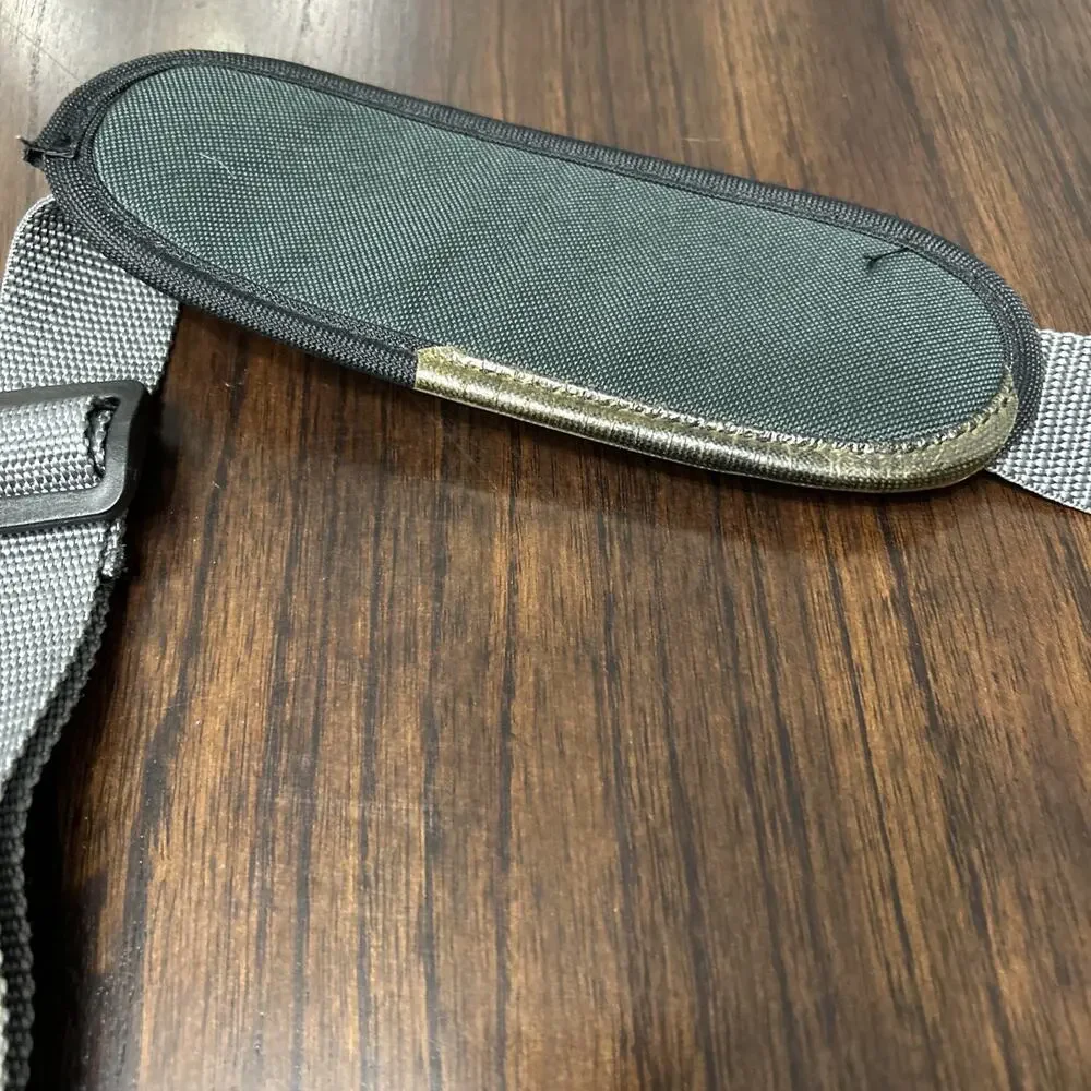 Kodak Gear Black Nylon Camera Bag Adj Removable Strap 7 x 6 x 3 Flaw - Sm Spots